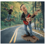 נגן גיטרה חשמלית פסל להקת קריקטורות בעיצוב מיוחד