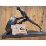 פסל אומנותי "נחישות והתמדה" מבית פסלי היוקרה "GRACIA GALLERY" – תמונה 3