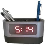 מעמד משרדי עם שעון לד