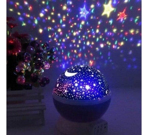 -וירחים-1.jpg מנורת לילה מדהימה עם אורות כוכבים וירחים – תמונה 1