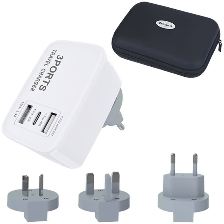מתאם חשמל אוניברסלי 5 חלקים עם 2 שקעי USB ו-Type-C לטעינה מהירה. יכולת לטעון שלושה מכשירים במקביל. הגנה מפני טעינת יתר וקצר חשמל. תאימות למגוון מדינות. כולל נרתיק נשיאה קשיח. אישורים: CE, ROHS, FCC, SII.