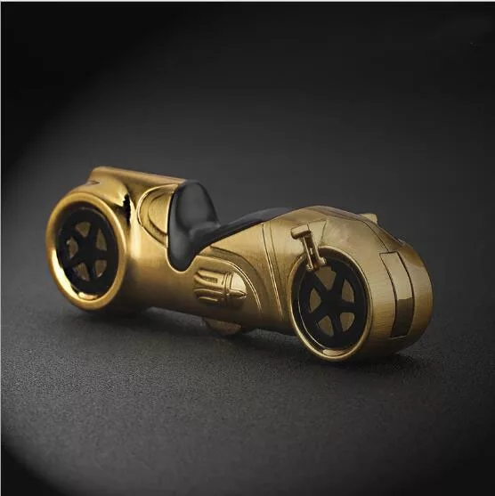 4574-1531054908.jpg מכונית עתיקה USB מצת – מצית נטען USB ללא גז – דגם TG1728