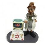 סט משרדי קריקטורה-רופאה – פסל קריקטורה