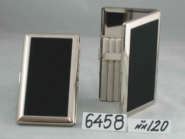 884-6458.jpg סיגריון עור שחור חלק – מתנה למעשנים