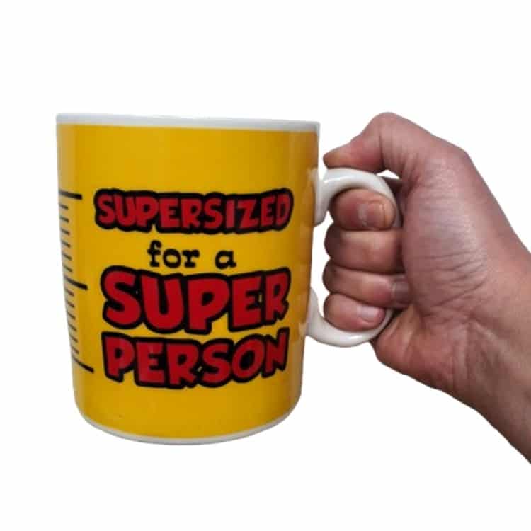 SUPERSIZED2.jpg ספל ענק 900 מ"ל SUPERSIZED for a SUPER PERSON, תמונה 1