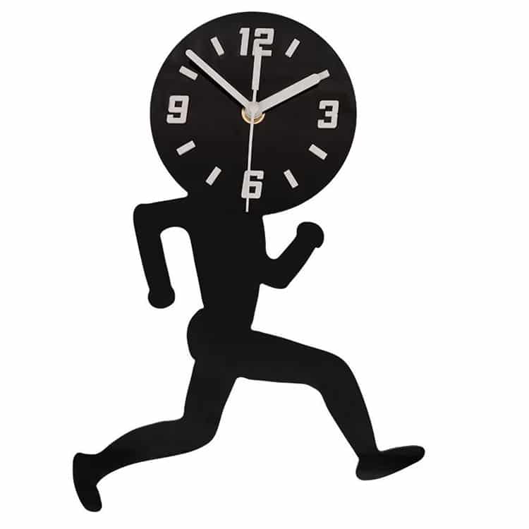 שעון-איש-רץ2.jpg שעון קיר עם דמות רצה בין המחוגים, תמונה 1